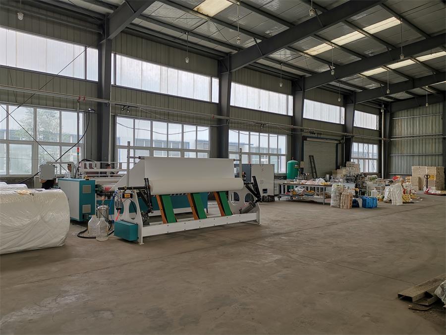 衛生紙加設備廠車間 衛生紙加設備廠車間